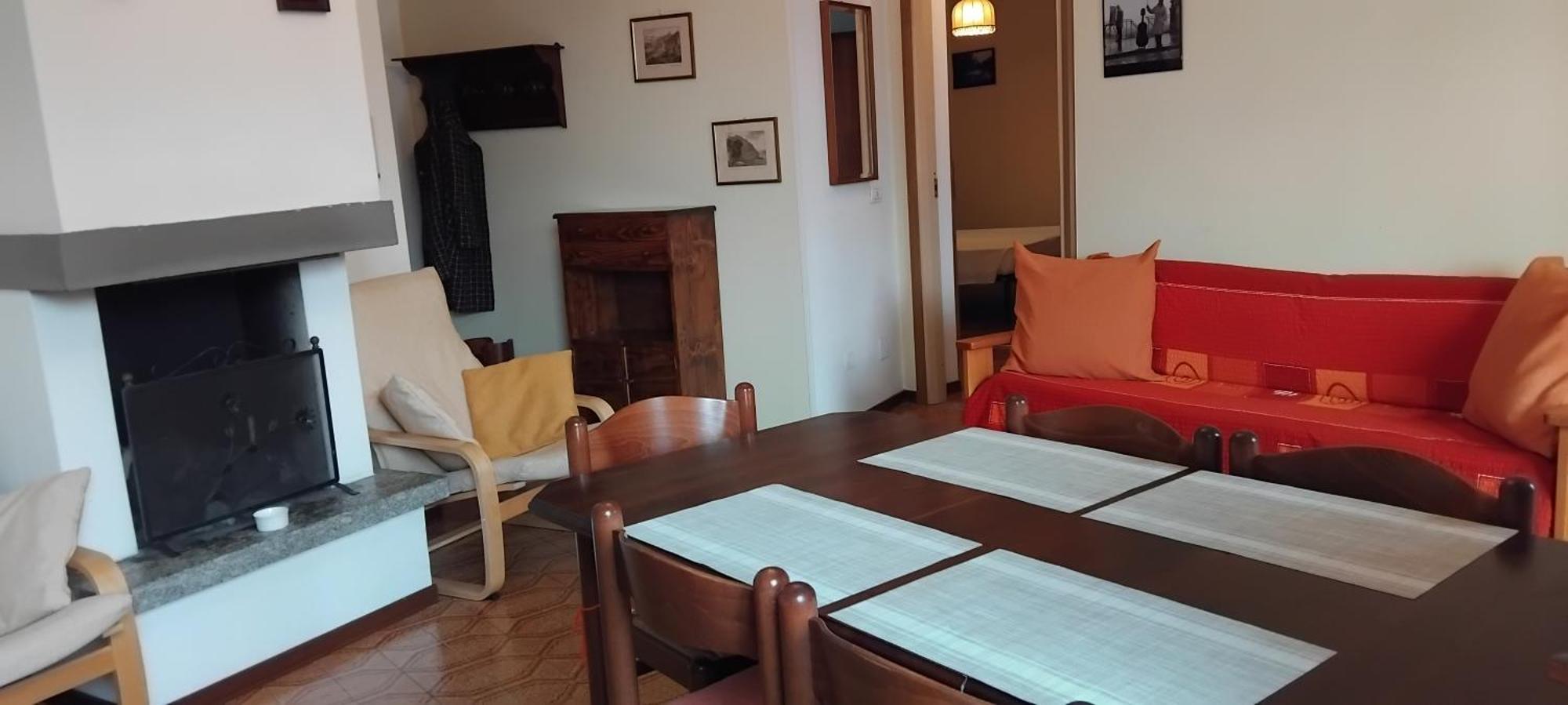 Appartamenti Raineri Domaso Esterno foto