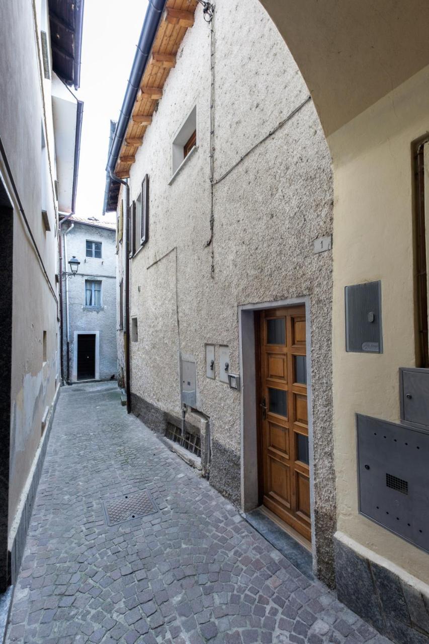 Appartamenti Raineri Domaso Esterno foto